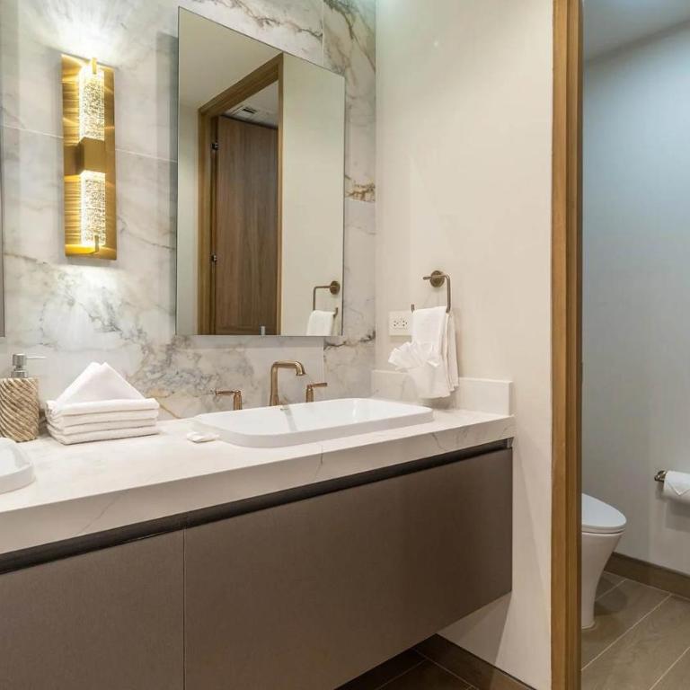 Sonoran Star Beach Front Apartment Getaway - Suite - 29