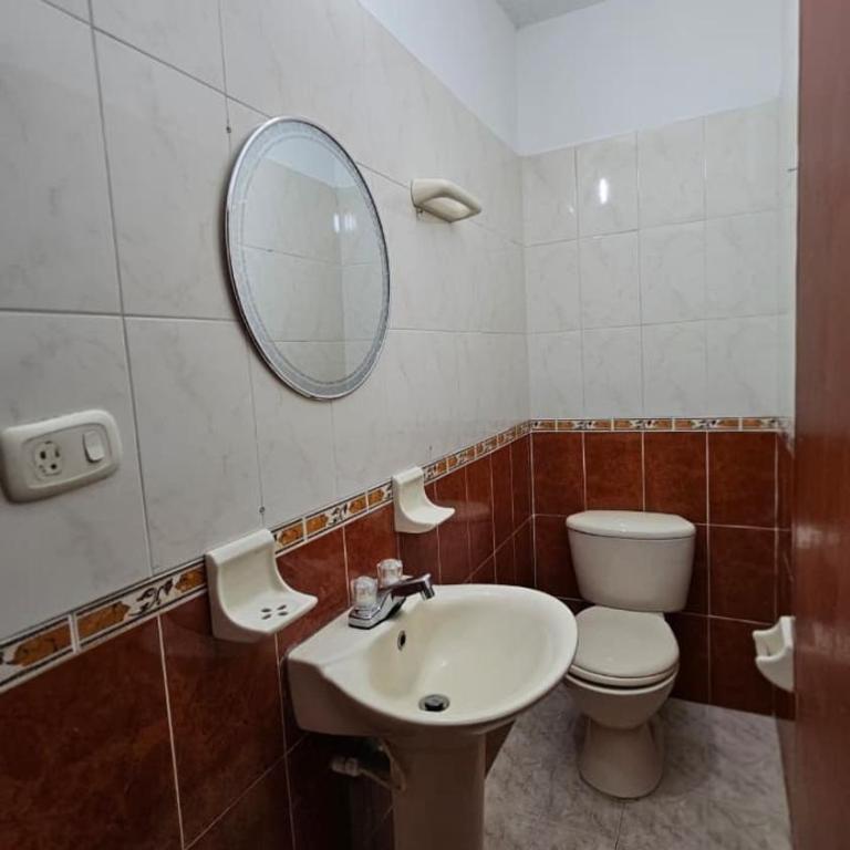 EquiNox Central House Bucaramanga - Apartment - 18