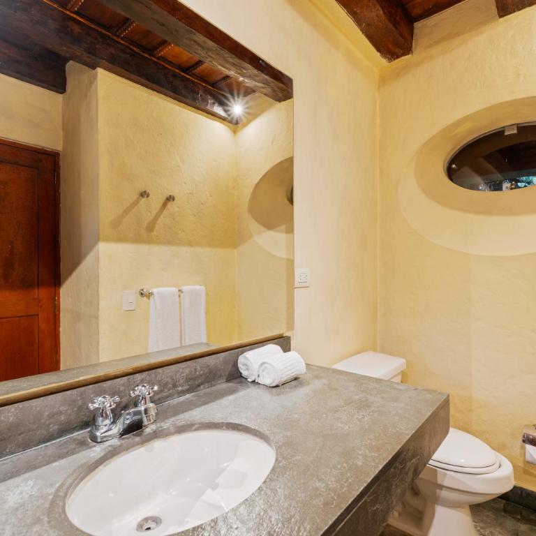 Reve hotel - Seven-Bedroom House - 10