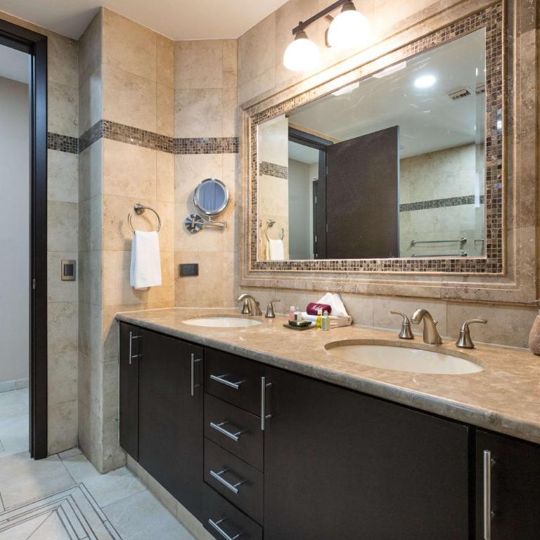 Las Palomas G1002 Luxury Beachfront 1BR, 1 BA for 4 - Apartment - 29