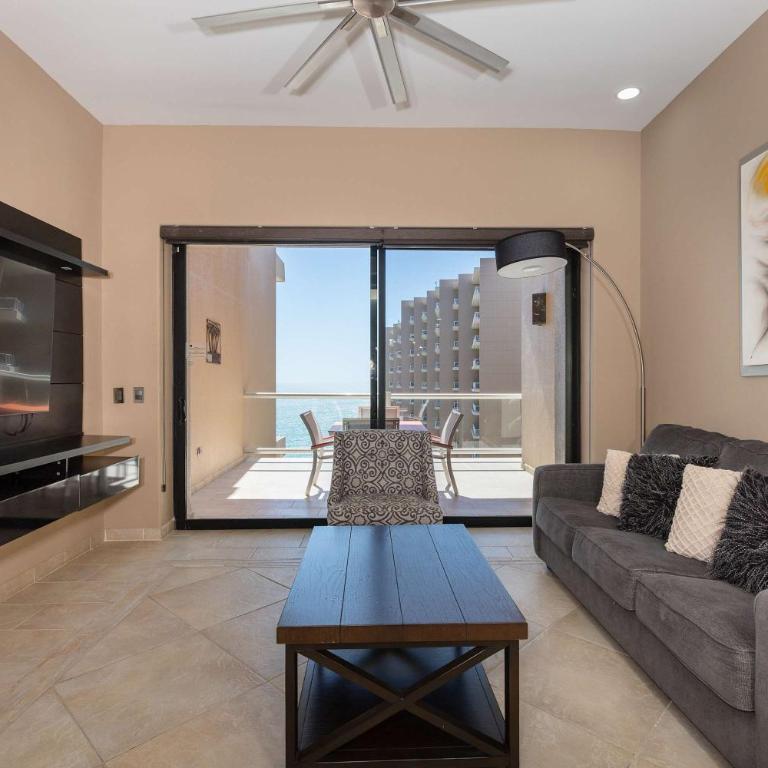 Las Palomas G1002 Luxury Beachfront 1BR, 1 BA for 4 - Apartment - 44