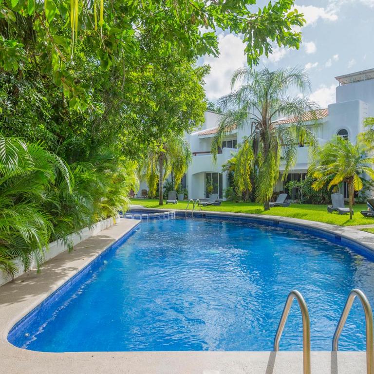 Family Townhome with Pool & Walk to Beach - Vacation Home - 6