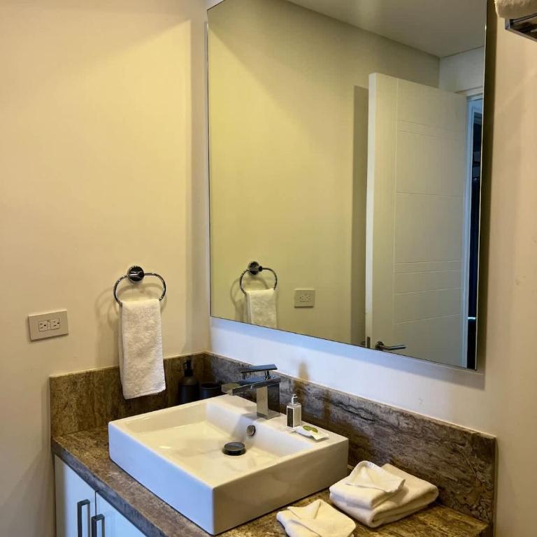 Encantame Velero 1002 Great 2BD 2 BA Sleep 6 - Two-Bedroom Apartment - 46