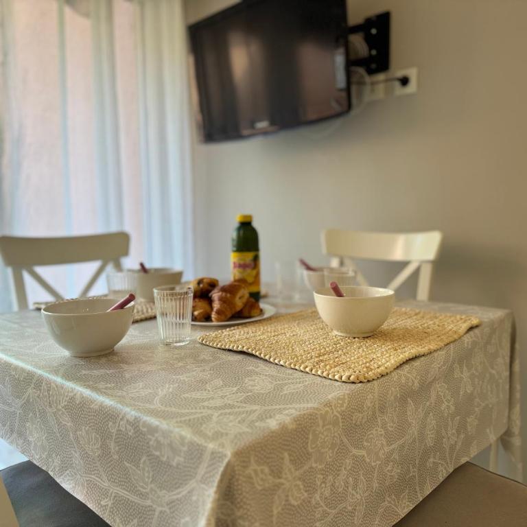 Les Soleillades - T2 cosy pour 4 pers - Piscine, parking privé, à 100m de la plage - LaConciergerieByNina - Appartement 1 Chambre - 6