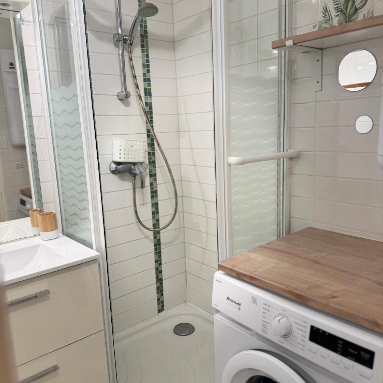 Les Soleillades - T2 cosy pour 4 pers - Piscine, parking privé, à 100m de la plage - LaConciergerieByNina - Appartement 1 Chambre - 14