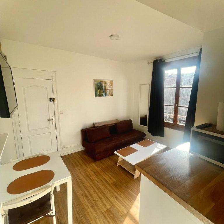 Studio Samuel Cosy & lumineux 5 min de la gare - Appartamento con 1 Camera da Letto - 1