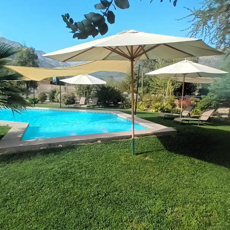 Espacio Arenales - Family Room with Garden View - 10