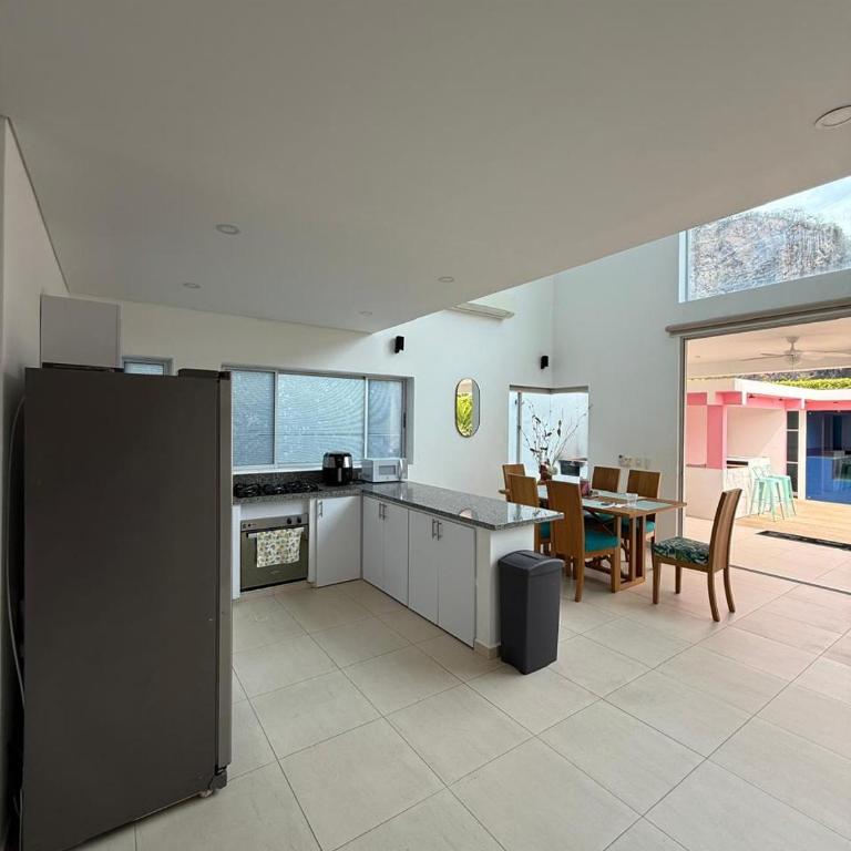 Condo Apulo - Preciosa casa - Jacuzzi, turco y Piscina privados - WiFi - Casa de 4 dormitorios - 36