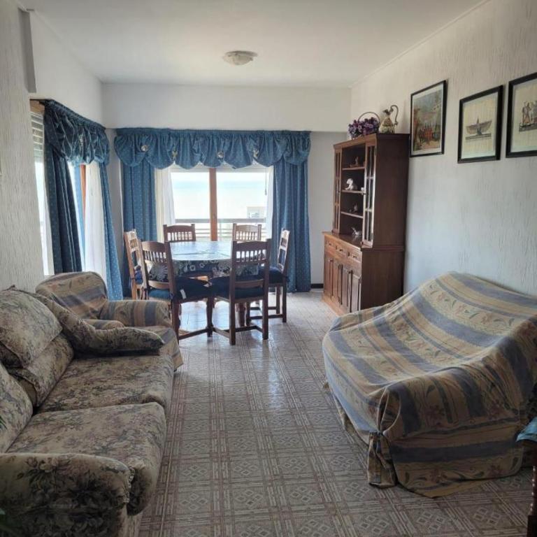 Departamentos Av 1 Villa Gesell Provincia de Buenos Aires - Apartamento de 3 dormitorios - 18