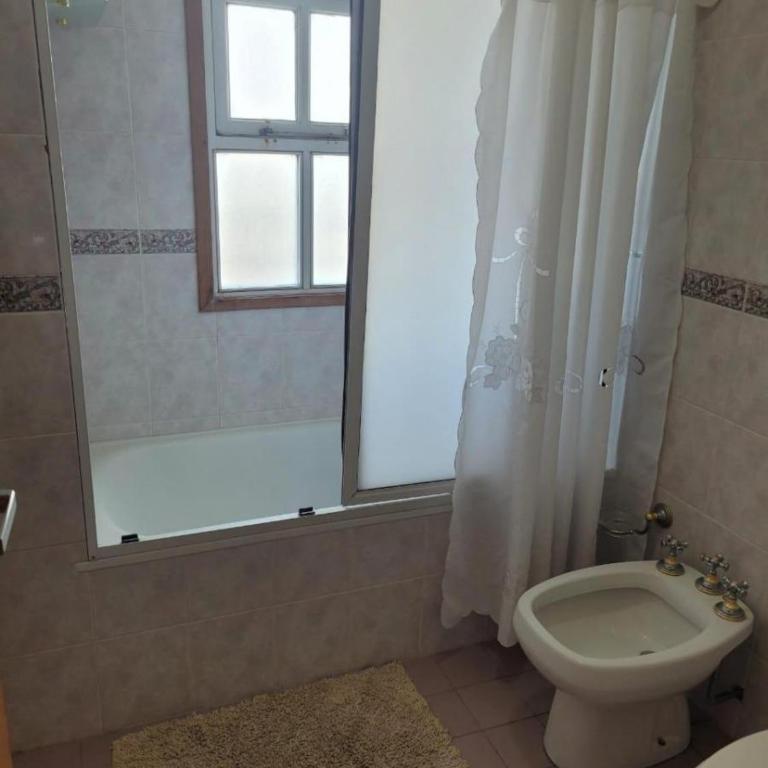 Departamentos Av 1 Villa Gesell Provincia de Buenos Aires - Apartamento de 3 dormitorios - 21