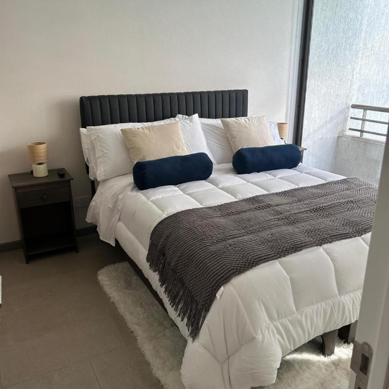 Increible departamento en Macul con laguna navegable - Apartamento de 1 dormitorio - 2