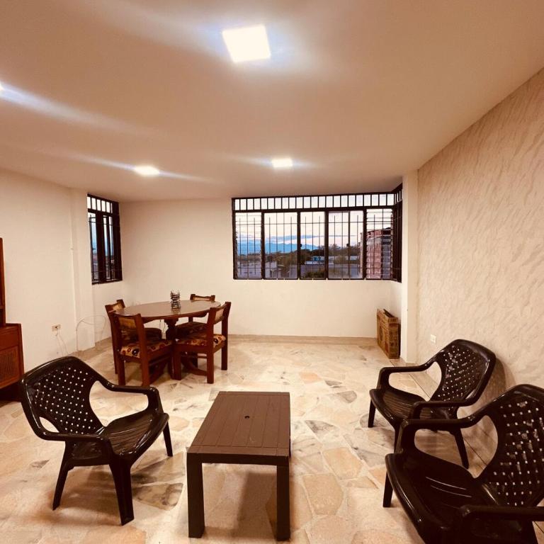 Apartamento muy cómodo cerca del Hospital - Apartamento de 3 dormitorios - 2