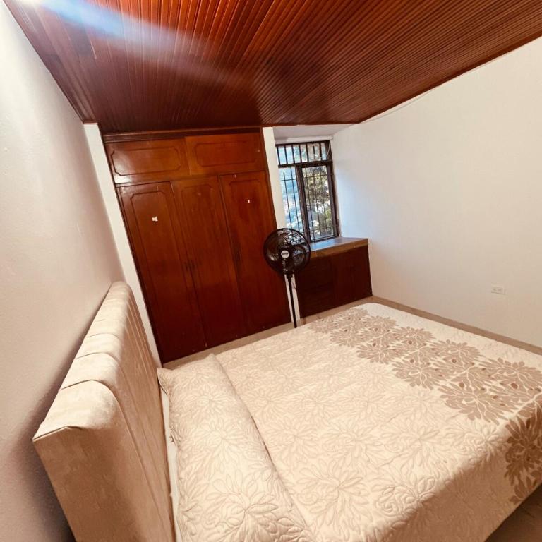 Apartamento muy cómodo cerca del Hospital - Apartamento de 3 dormitorios - 4