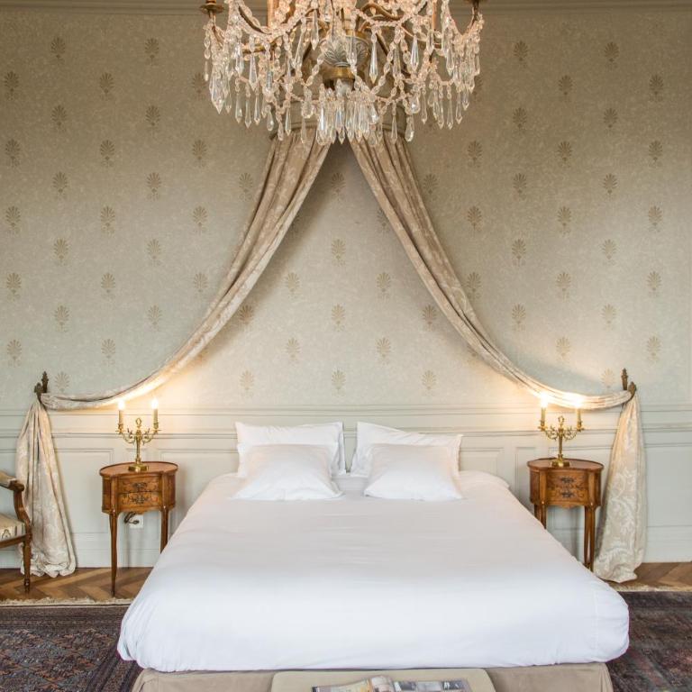 L'Hotel de Panette, Un exceptionnel château en coeur de ville - parking privé cour - Suite Prince Charles de Bourbon - 7