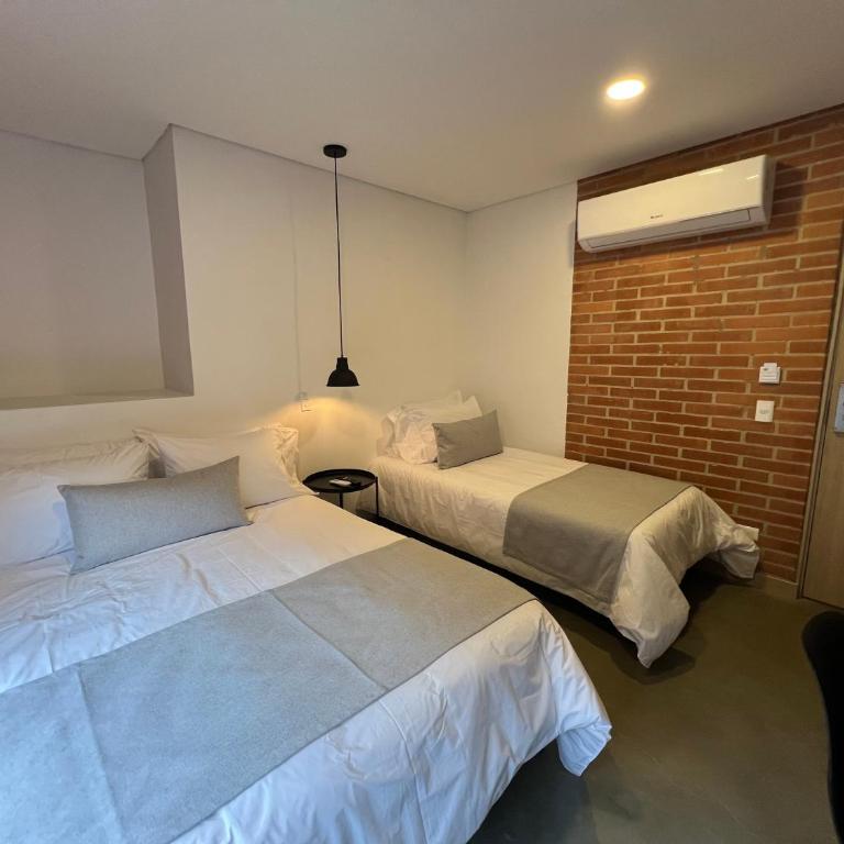 Akela30 Hotel - Habitación Triple - 1