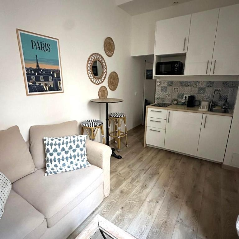 A proximité immédiate de la Tour Eiffel - Appartement 1 Chambre - 14