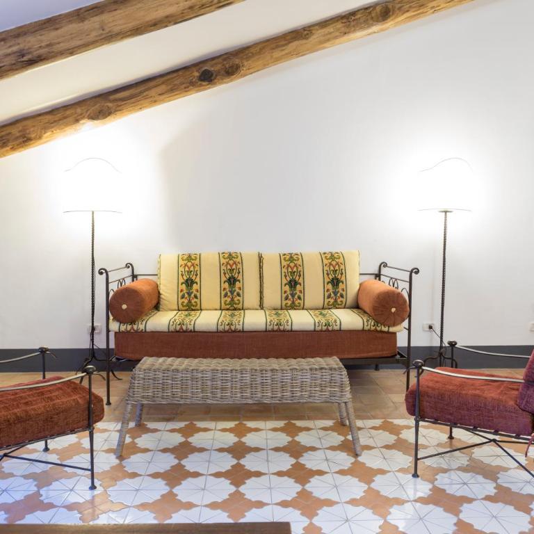 Relais Regina Giovanna - Family Room - La Corte - 15