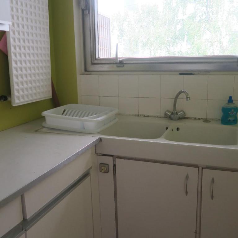 Charming bright studio apartment with balcony - Studio - 3