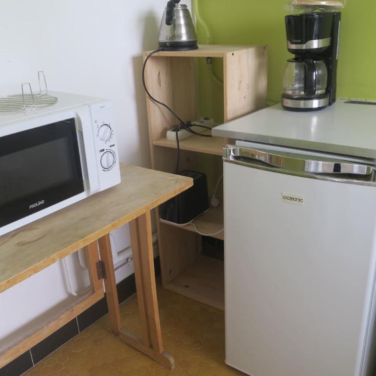 Charming bright studio apartment with balcony - Studio - 10