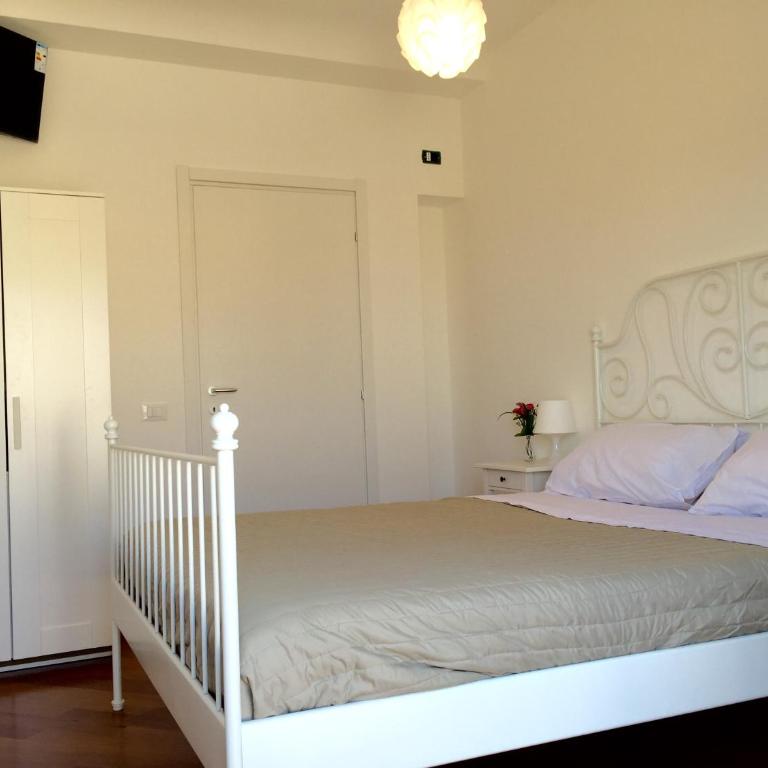 Sui tetti b&b - Camera Matrimoniale con Bagno Privato Esterno - 1