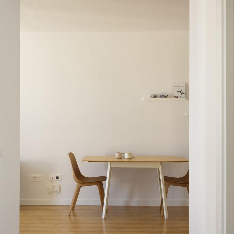Penthouse in historic center overlooking the castle - Two-Bedroom Apartment - 6