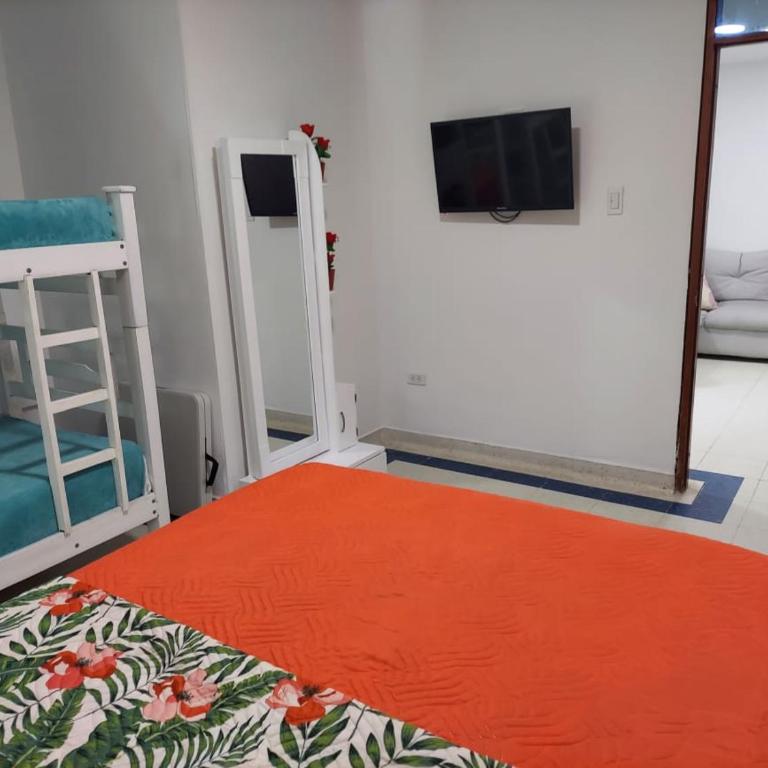 Valdy hause 101 - Three-Bedroom Apartment - 10