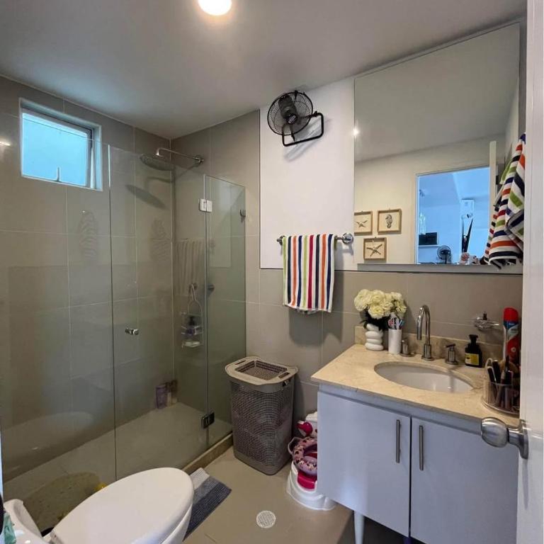 Apartamento reformado, fresco, edificio con salida a la playa Morros, Cartagena - Apartamento de 3 dormitorios - 8