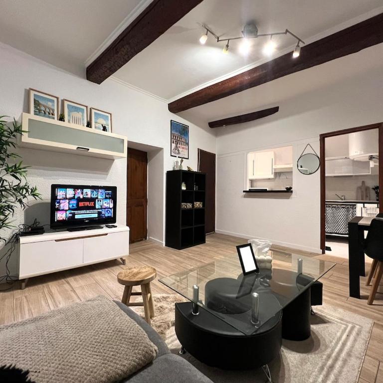 Cozy Apartment Centre Nîmes - Plaza Nemausus - Two-Bedroom Apartment - 10