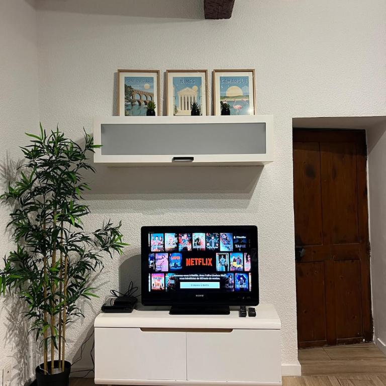Cozy Apartment Centre Nîmes - Plaza Nemausus - Two-Bedroom Apartment - 30