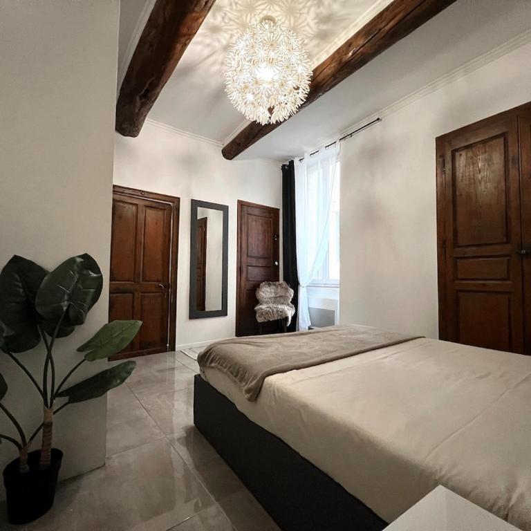 Cozy Apartment Centre Nîmes - Plaza Nemausus - Two-Bedroom Apartment - 31