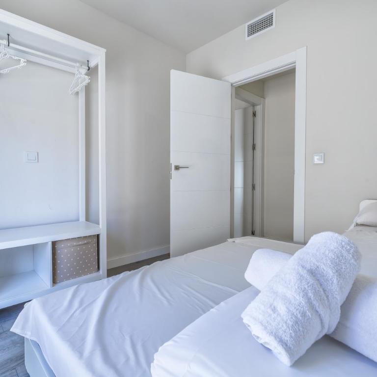 Córdoba Terrace Apartment - Three-Bedroom Apartment - 33