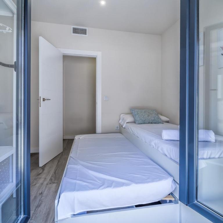 Córdoba Terrace Apartment - Three-Bedroom Apartment - 31