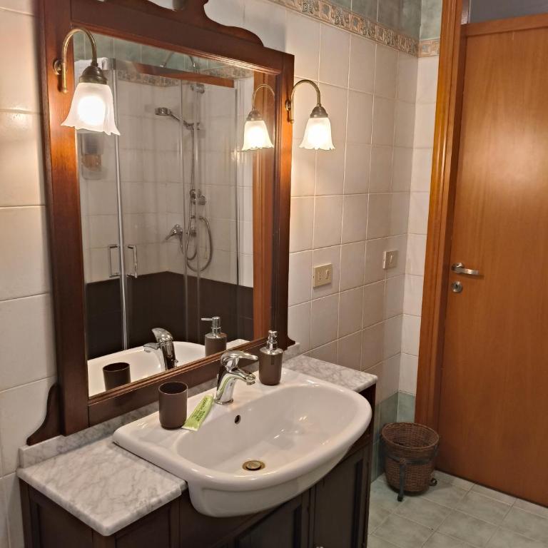 Civico 26 - Camera Singola Standard con Bagno in Comune - 2