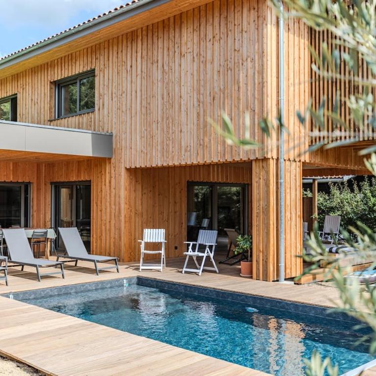 Villa 10 pers à Carreyre, piscine chauffée, clim - Villa - 38