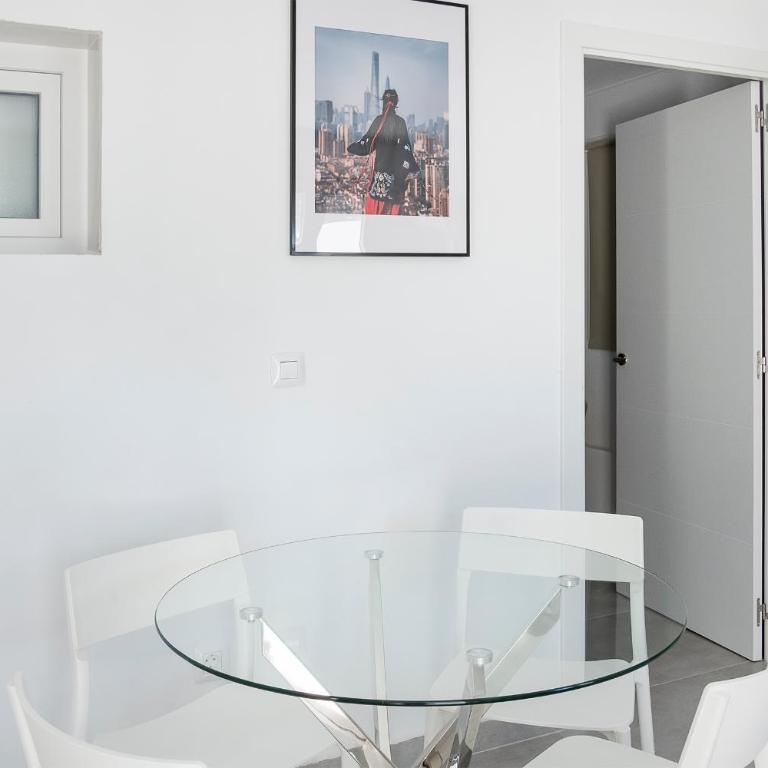 THE CLUB - Accommodation - Dining - Events - Apartamento de 2 dormitorios con vistas al jardín - 2