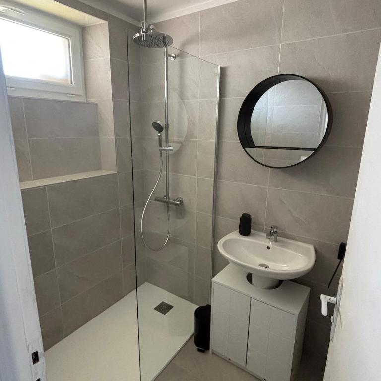 Maison refaite à neuf avec jacuzzi - LE HOMARD 13 - Casa con 3 Camere da Letto - 3
