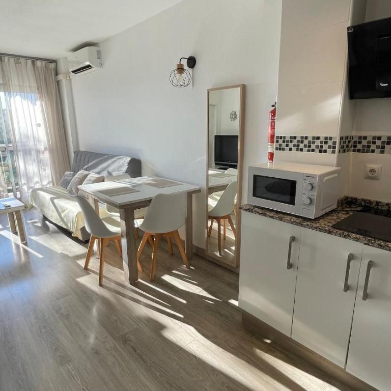 Costasol Jupiter 422 , piscinas abiertas todo el año, Recp 24 horas - Apartamento Estudio - 6