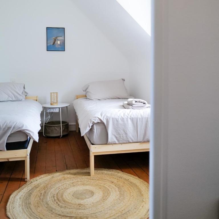 Maison refaite à neuf- avec Jacuzzi- LE HOMARD 15 - Three-Bedroom House - 12