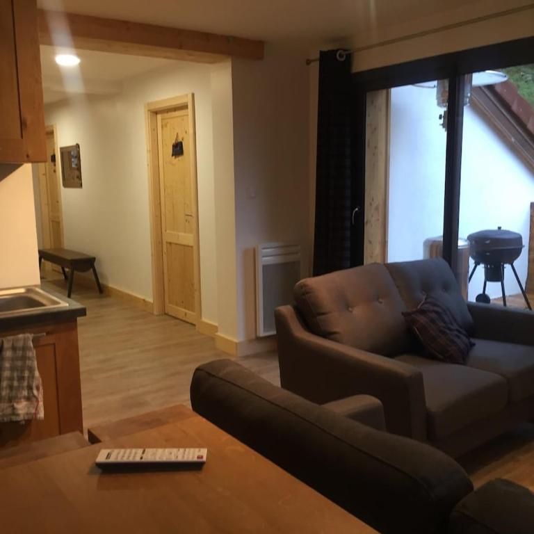 Magnifique gîte 4 étoiles pour 6p avec 3 chambres, accès Jacuzzi - Appartement 3 Chambres avec Vue sur la Montagne - 1