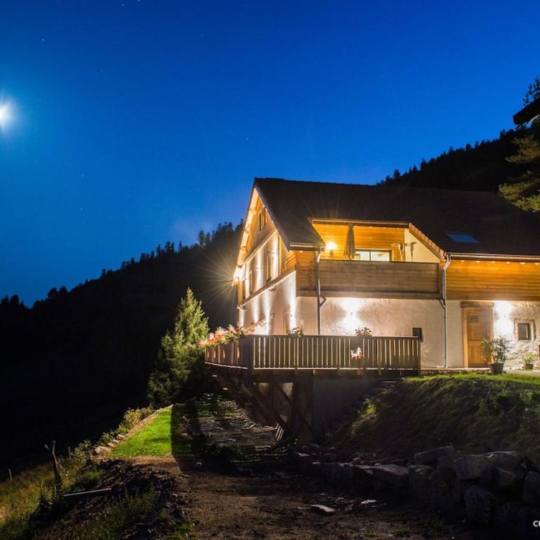 Magnifique gîte 4 étoiles pour 6p avec 3 chambres, accès Jacuzzi - Appartement 3 Chambres avec Vue sur la Montagne - 8