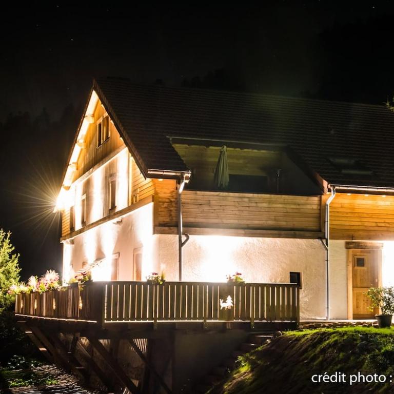 Magnifique gîte 4 étoiles pour 6p avec 3 chambres, accès Jacuzzi - Appartement 3 Chambres avec Vue sur la Montagne - 15