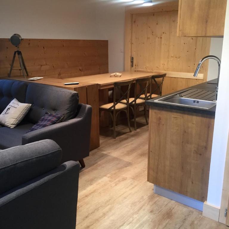 Magnifique gîte 4 étoiles pour 6p avec 3 chambres, accès Jacuzzi - Appartement 3 Chambres avec Vue sur la Montagne - 16