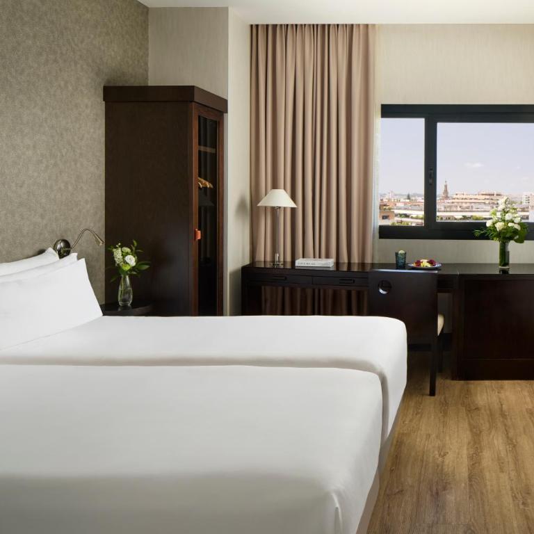 NH Collection Sevilla - Habitación Doble Superior - 1 o 2 camas - 4