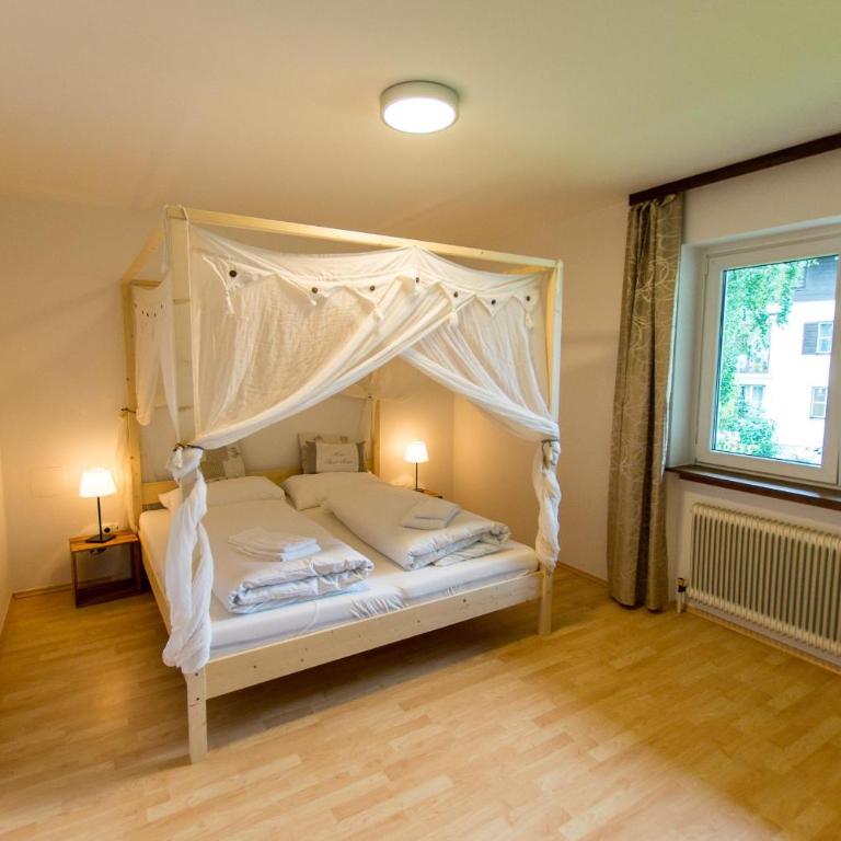 Ski-n-Lake City Apartments - Apartment mit 3 Schlafzimmern und Seeblick - 10