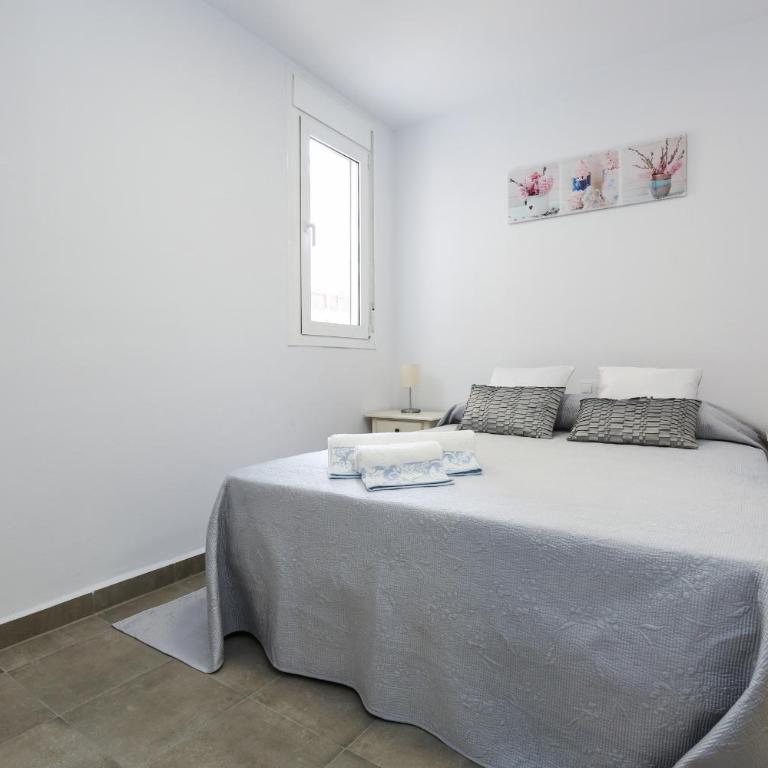 Valencia 1 Planetcostadorada - Apartamento Premier de 4 dormitorios - 12