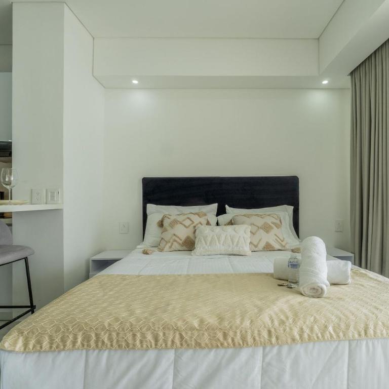 Cartagena Beach Resort 1640 - Estudio Deluxe con cama grande - 3