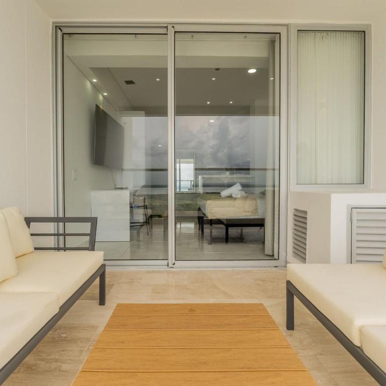 Cartagena Beach Resort 1640 - Estudio Deluxe con cama grande - 12