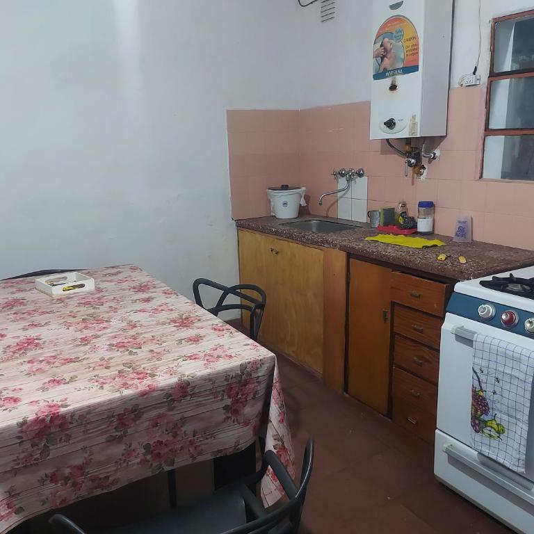 Alojamiento Las nenas a la vuelta del corsodromo - Casa de 2 dormitorios - 6