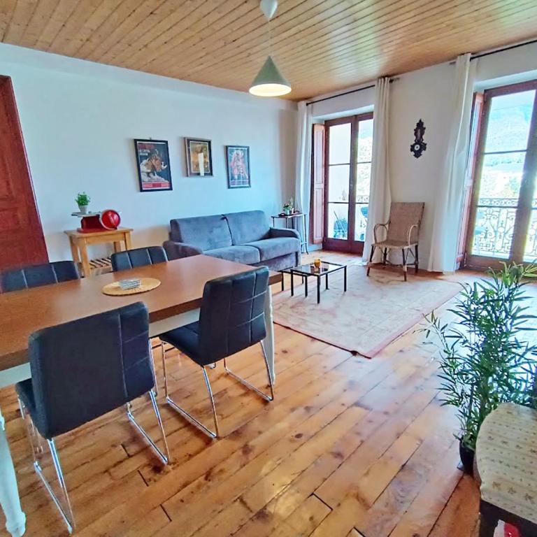 le Pyrénéen, T2, wifi, Luchon centre - Appartement 1 Chambre - 25