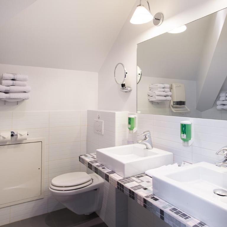Best Western Adagio Saumur - Chambre Lit King-Size Familiale - 6